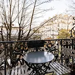 Charming 1Bd Apartment W Intimate Patio Jaures !