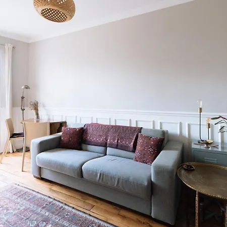Charming 1bd W Intimate Patio Jaures ! Appartamento *